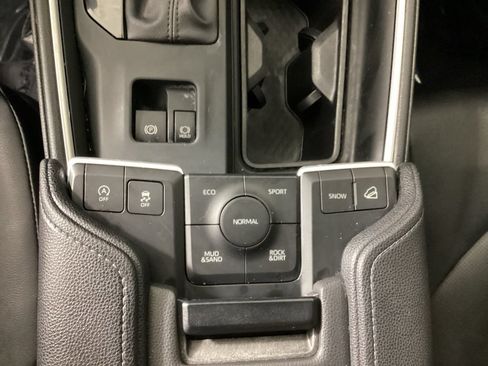 Used 2024 Toyota Grand Highlander AWD image 20