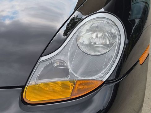 Used 2000 Porsche Boxster RWD image 9