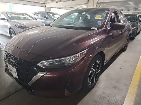 Used 2025 Nissan Sentra SV image 4