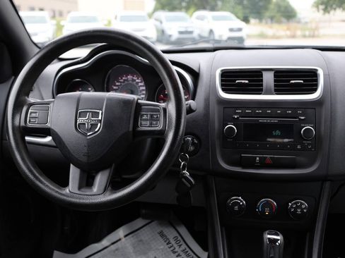 Used 2014 Dodge Avenger SE FWD image 22