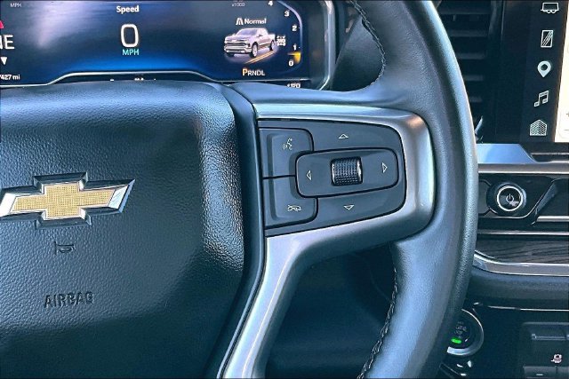 Used 2025 Chevrolet Silverado 1500 LT AWD/4WD image 19