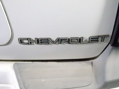 Used 2003 Chevrolet TrailBlazer LS w/ Preferred Equipment Group AWD/4WD image 9