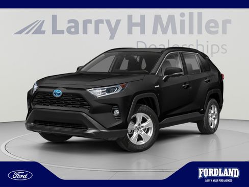 Used 2019 Toyota RAV4 XLE w/ Convenience Package AWD/4WD image 1