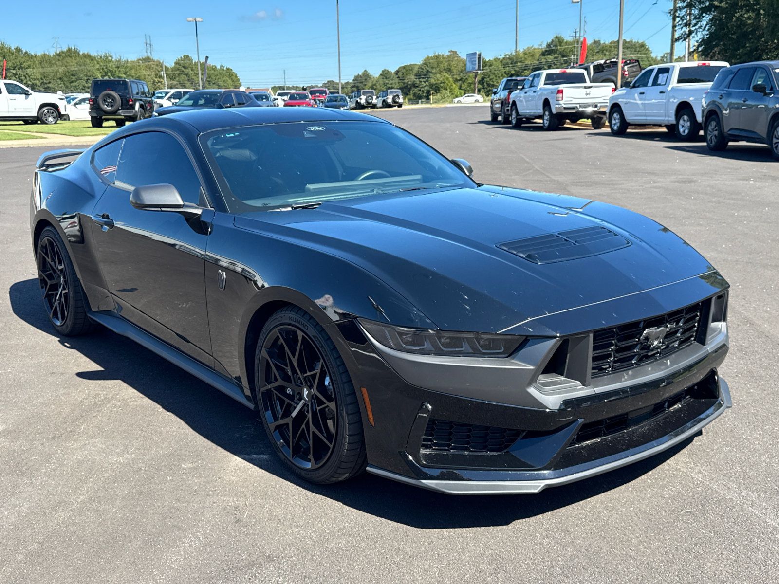 Used 2025 Ford Mustang Dark Horse RWD image 3