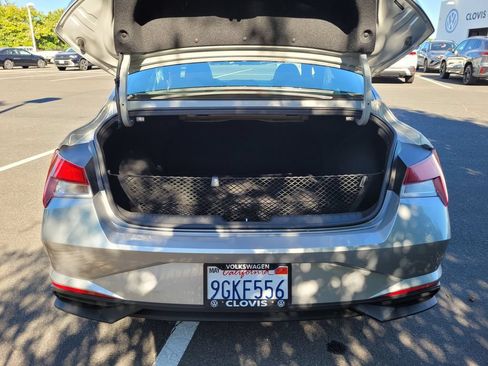 Used 2023 Hyundai Elantra SEL w/ Convenience Package FWD image 27