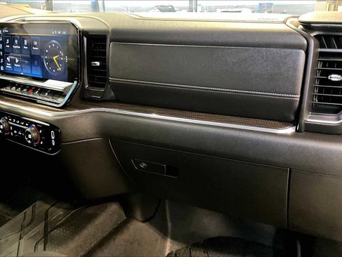 Used 2024 Chevrolet Silverado 1500 RST w/ Z71 Off-Road Package image 13