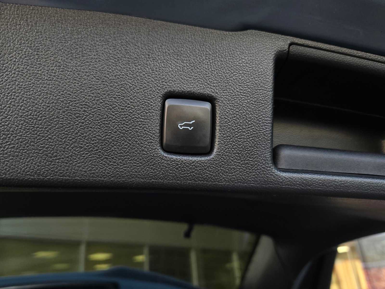 Used 2023 Ford Escape ST-Line w/ Tech Pack #1 AWD/4WD image 23
