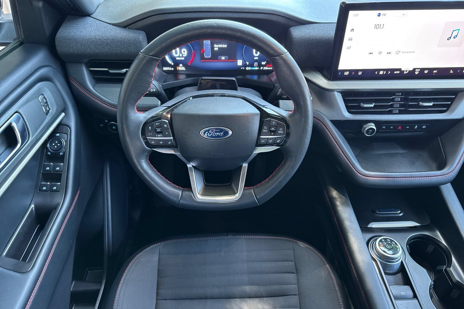 Certified 2025 Ford Explorer ST-Line AWD/4WD image 7