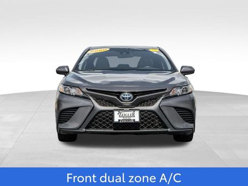 Used 2020 Toyota Camry SE FWD image 2