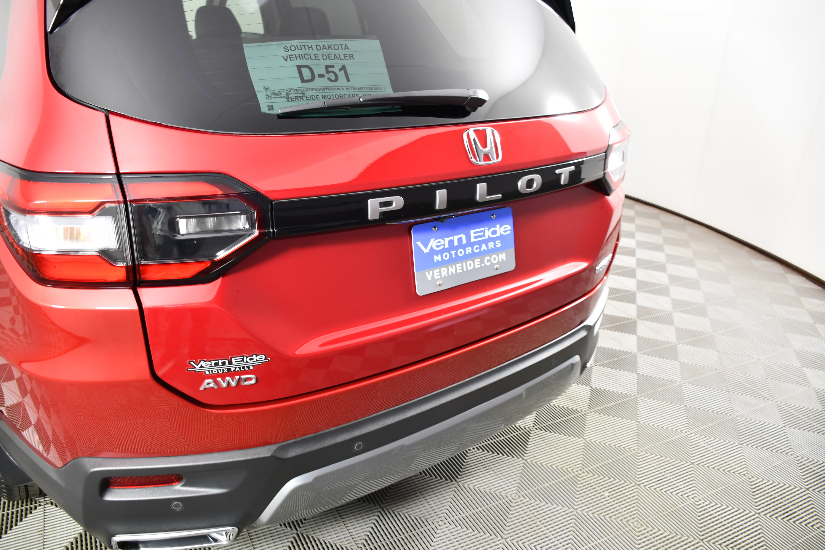 Certified 2026 Honda Pilot Touring image 15