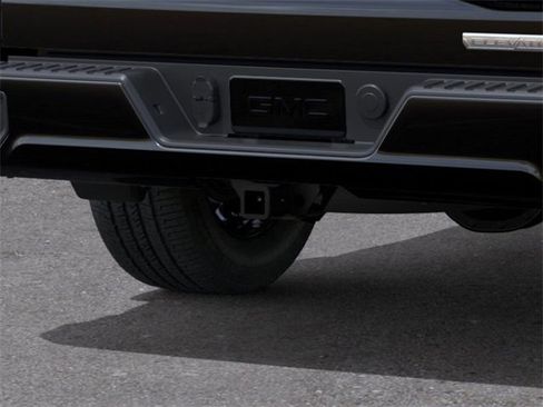 New 2026 GMC Sierra 1500 Elevation image 14
