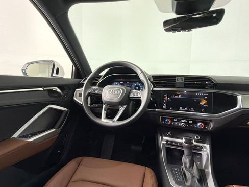 Certified 2025 Audi Q3 2.0T Premium w/ Convenience Package image 49