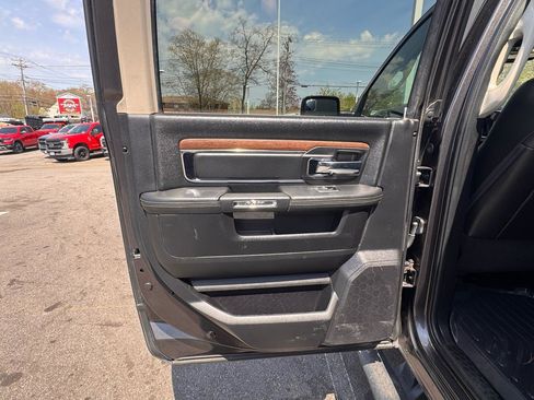 Used 2016 RAM 2500 Laramie w/ Sport Appearance Group AWD/4WD image 26