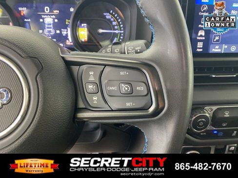 Used 2024 Jeep Wrangler Unlimited Rubicon 4xe AWD/4WD image 15