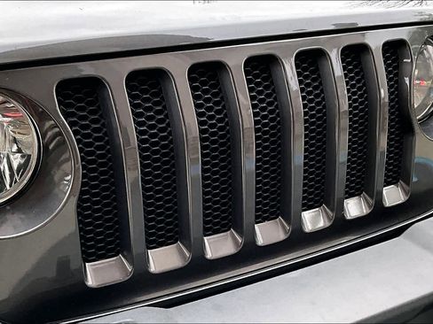 Used 2022 Jeep Wrangler Unlimited Sport w/ Sun And Sound Package image 29