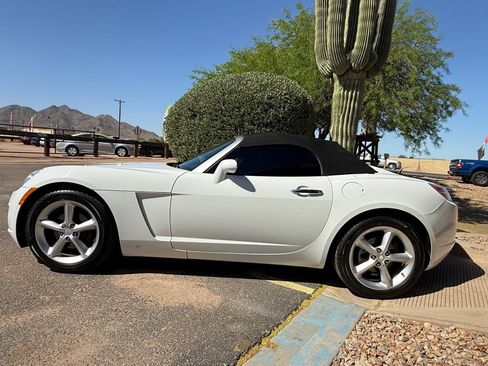 Used 2009 Saturn Sky w/ Premium Trim Package RWD image 5