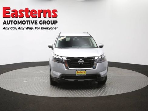 Used 2025 Nissan Pathfinder SV FWD image 56