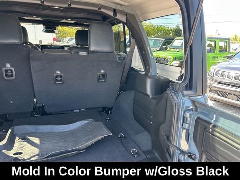 Used 2024 Jeep Wrangler Willys image 33