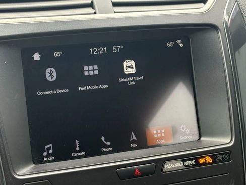 Used 2019 Ford Explorer XLT w/ Equipment Group 202A FWD image 19