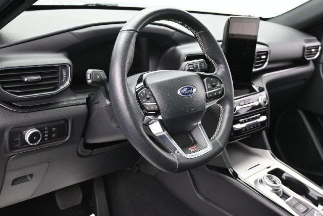 Used 2023 Ford Explorer ST w/ Equipment Group 401A AWD/4WD image 16