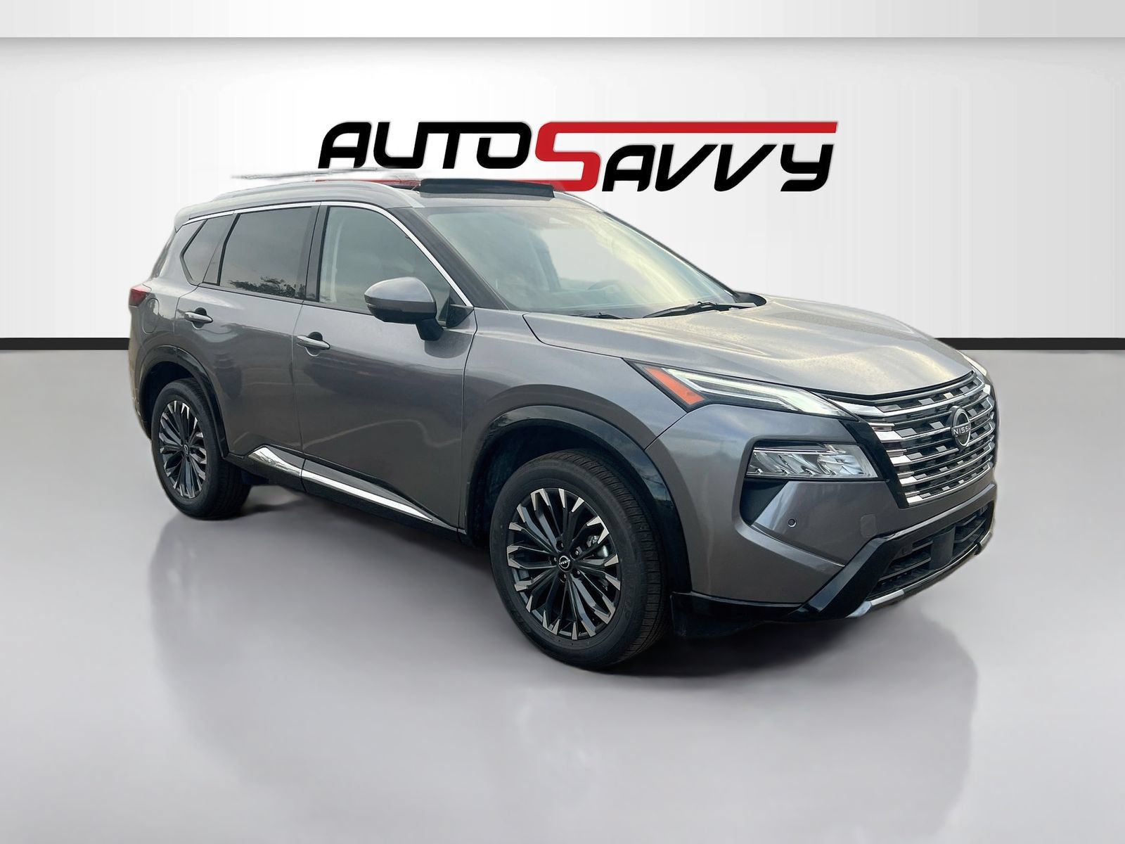 Used 2026 Nissan Rogue Platinum w/ Platinum Premium Package AWD/4WD image 1