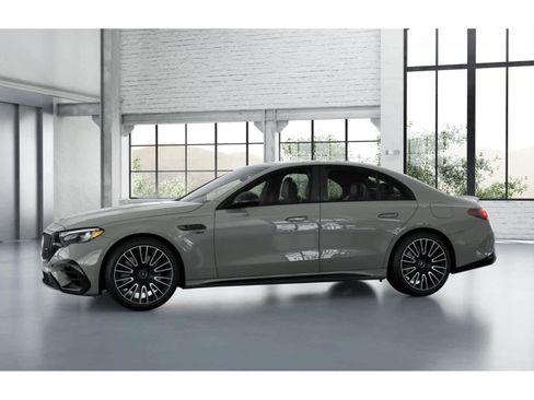 New 2026 Mercedes-Benz E 53 AMG e 4MATIC Sedan image 34