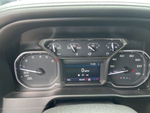 Used 2019 GMC Sierra 1500 SLE w/ SLE Value Package AWD/4WD image 32