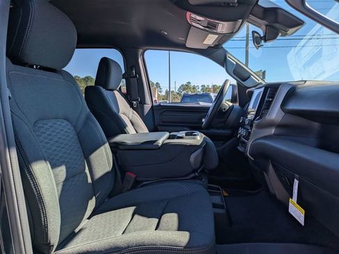 New 2026 RAM 1500 Express image 32