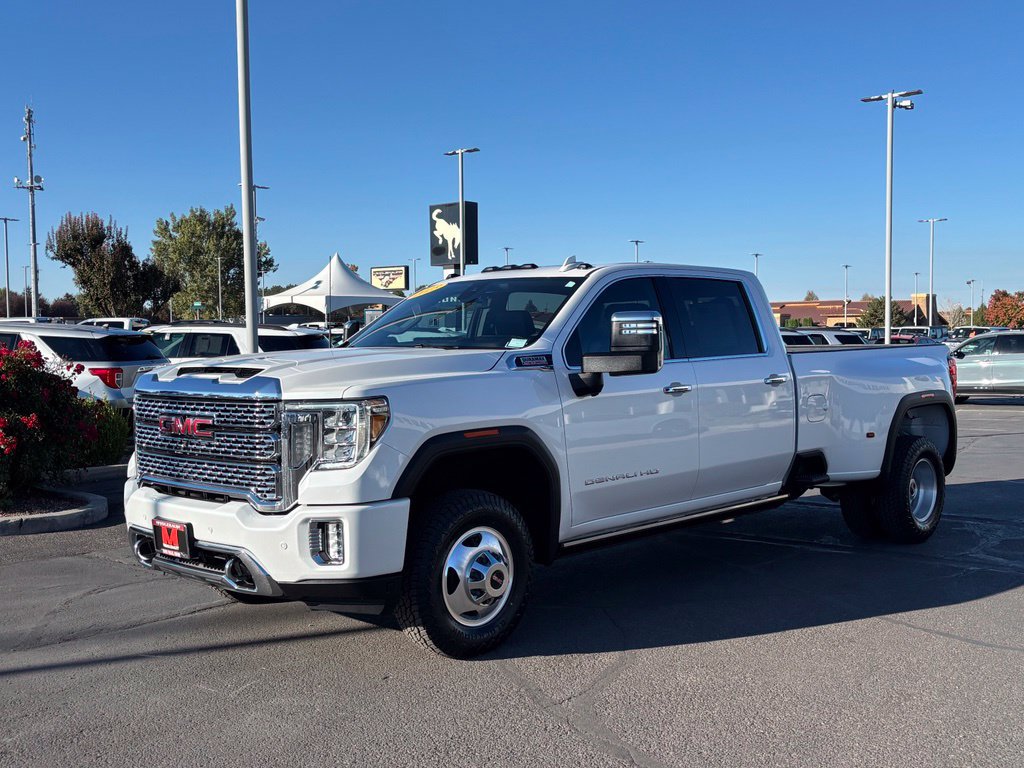 Used 2023 GMC Sierra 3500 Denali w/ Denali Ultimate Package AWD/4WD image 7