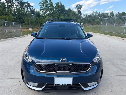 Used 2019 Kia Niro LX FWD image 21