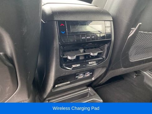 Used 2023 Jeep Grand Cherokee L Laredo RWD image 19