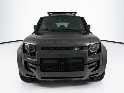 Used 2025 Land Rover Defender 110 AWD/4WD image 6