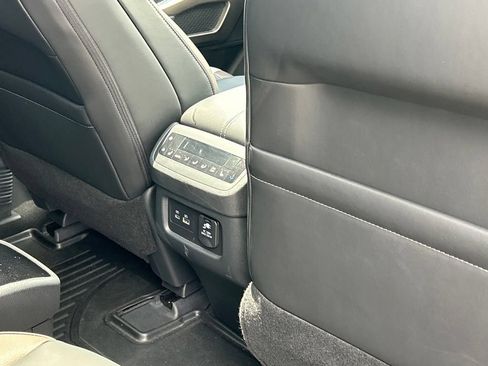 Used 2025 Nissan Pathfinder Platinum FWD image 49
