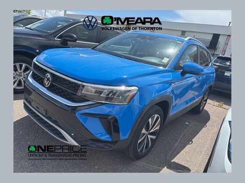 Used 2023 Volkswagen Taos SE w/ Panoramic Sunroof Package AWD/4WD image 1