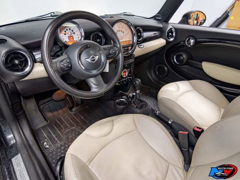 Used 2011 MINI Cooper Hardtop image 14