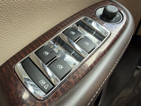 Used 2013 Chevrolet Malibu LT FWD image 32