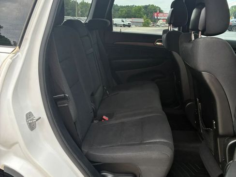 Used 2014 Jeep Grand Cherokee Laredo w/ Quick Order Package 23E RWD image 19
