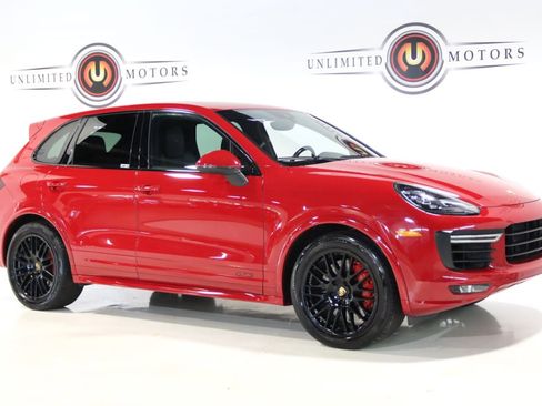 Used 2016 Porsche Cayenne GTS AWD/4WD image 6
