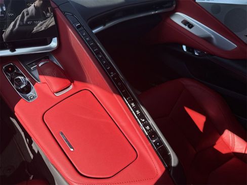 Used 2023 Chevrolet Corvette Stingray w/ Z51 Performance Package image 19