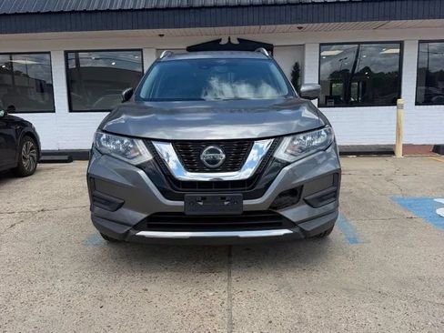 Used 2020 Nissan Rogue SV AWD/4WD image 2