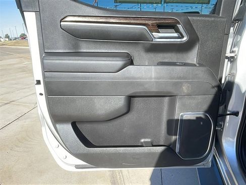 Used 2022 GMC Sierra 1500 Elevation w/ Elevation Premium Package image 15