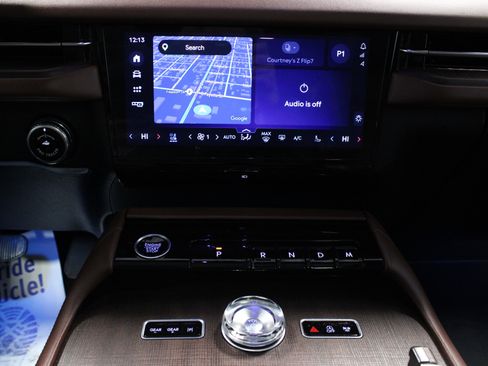 Used 2025 Lincoln Navigator Reserve AWD/4WD image 23