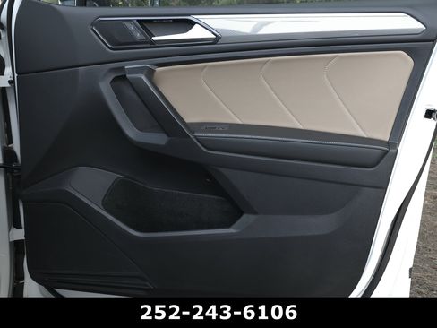 Used 2024 Volkswagen Tiguan SE R-Line AWD/4WD image 48