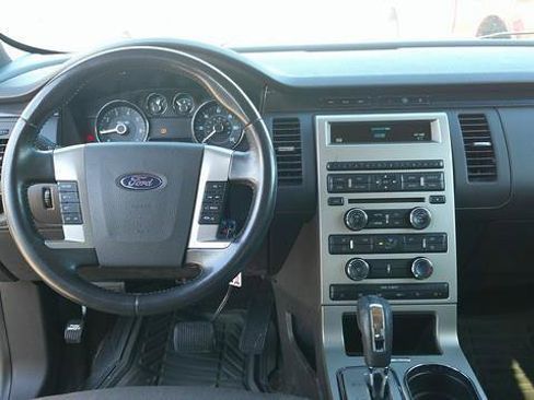 Used 2010 Ford Flex SE FWD image 10