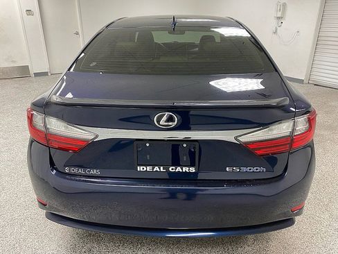 Used 2016 Lexus ES 300h image 6