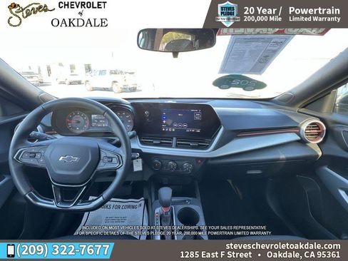 Certified 2025 Chevrolet Trax RS w/ Sunroof Package image 23