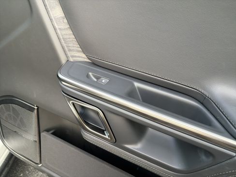 Used 2022 Rivian R1S Launch Edition AWD/4WD image 44