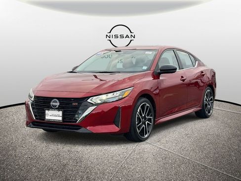 Certified 2025 Nissan Sentra SR w/ SR Premium Package image 4