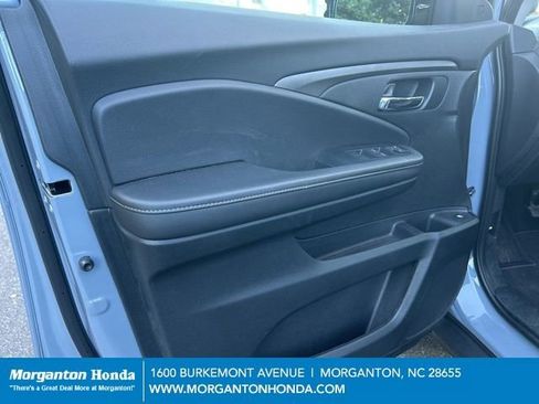 Used 2024 Honda Ridgeline Sport image 11