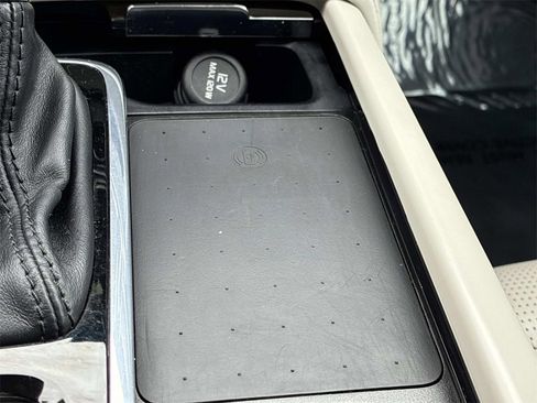 Used 2021 Volvo S90 T6 Inscription image 37